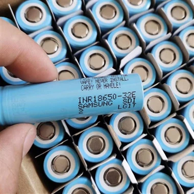 Wie werden Lithium-Ionen-Akkus aufgeladen?